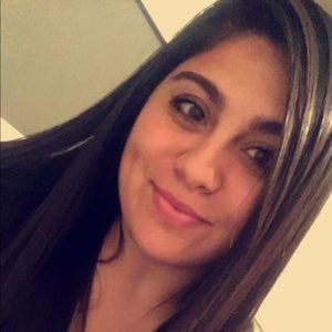 Meet your Posher, Marissa